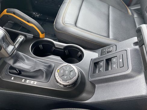 Used 2023 Ford Bronco Badlands image 20