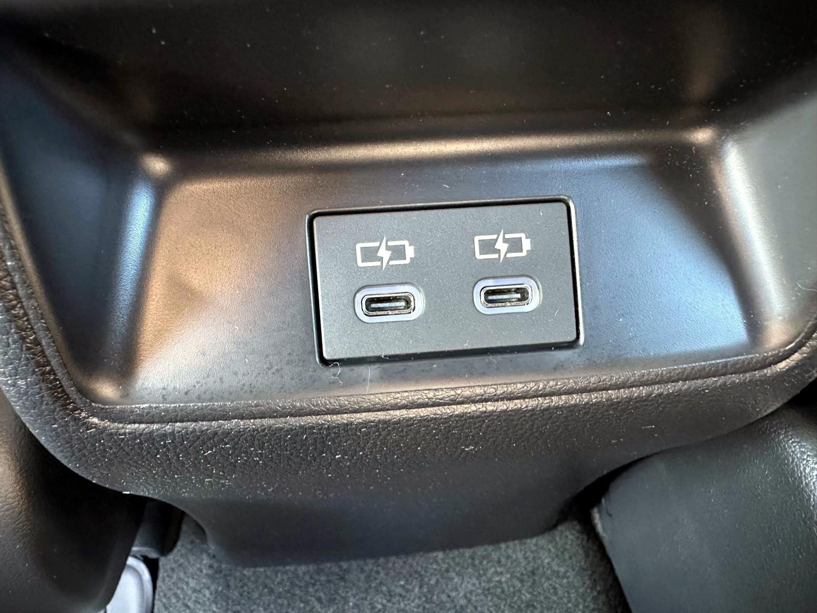 Used 2026 Toyota Corolla SE FWD image 14