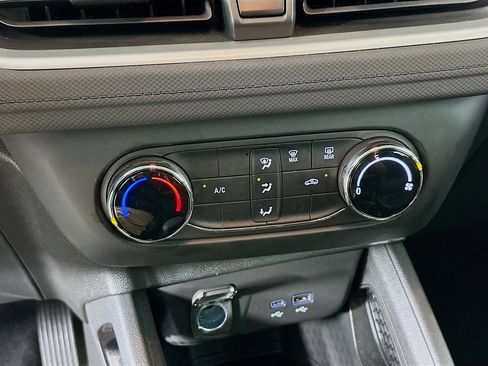 Used 2024 Chevrolet TrailBlazer LS image 22