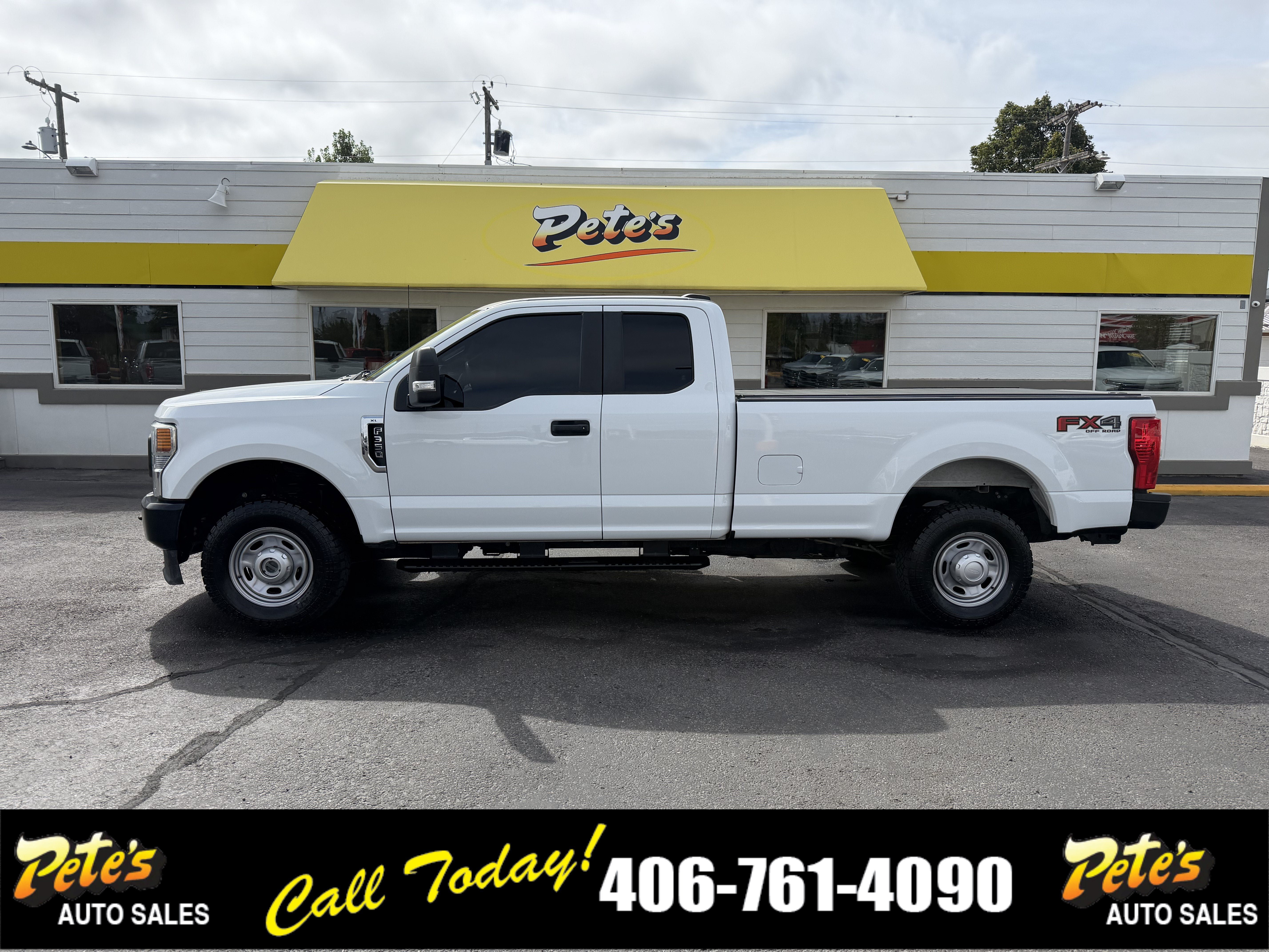 Used 2022 Ford F350 XL w/ Power Equipment Group AWD/4WD image 1