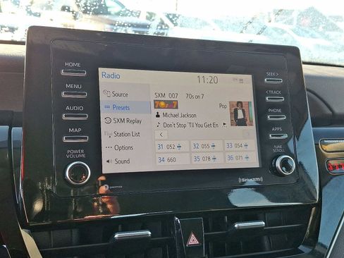 Used 2024 Toyota Camry SE image 19