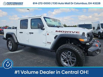 New 2025 Jeep Gladiator Mojave w/ Convenience Group