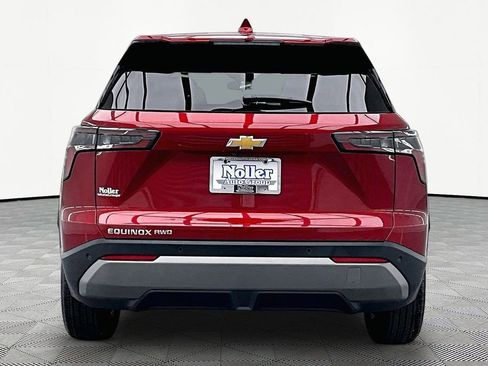 Used 2026 Chevrolet Equinox LT AWD/4WD image 4