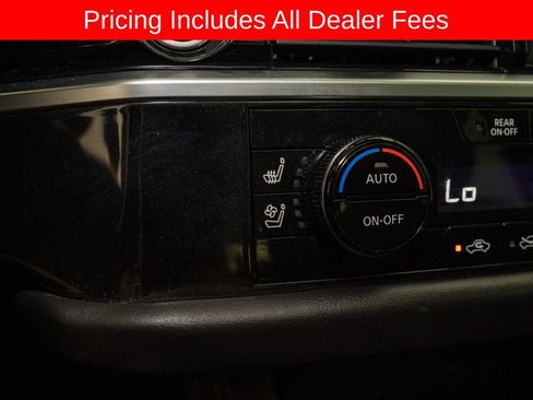Used 2022 Nissan Pathfinder Platinum w/ Cargo Package AWD/4WD image 17