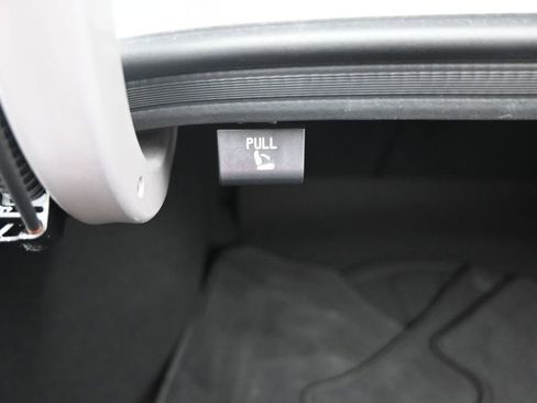 Used 2025 Hyundai Elantra SEL FWD image 31
