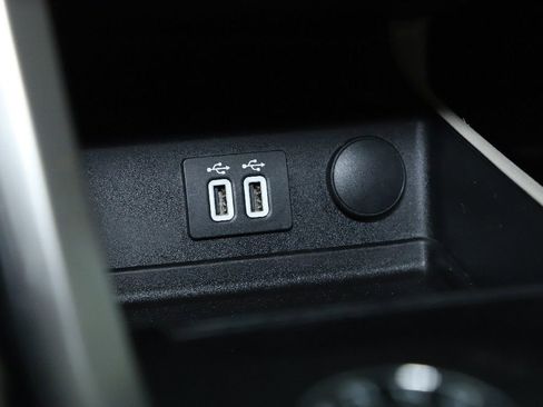 Used 2020 Ford Fusion SEL image 27