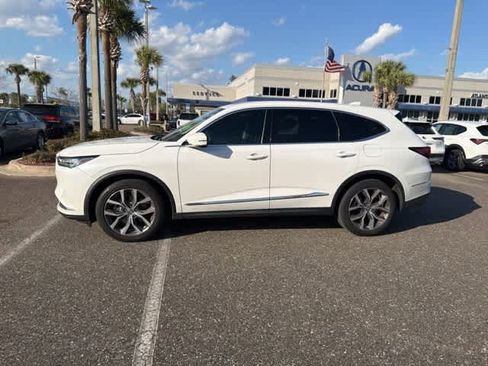 Certified 2023 Acura MDX FWD w/ Technology Package image 8