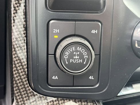 New 2025 Ford F150 Lariat w/ Equipment Group 502A High image 23