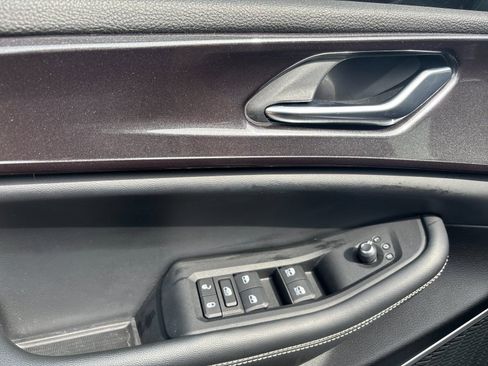 Used 2022 Jeep Grand Cherokee Altitude image 12