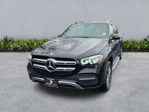 Used 2022 Mercedes-Benz GLE 350 4MATIC w/ Premium Package image 2