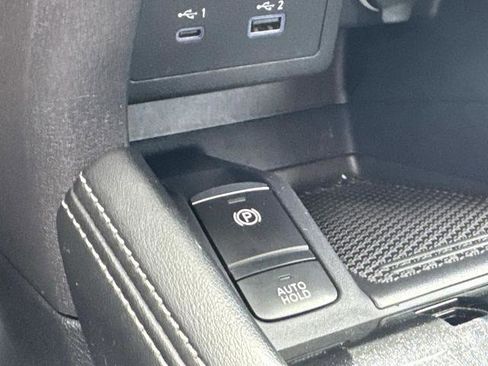 Used 2024 Nissan Kicks SV FWD image 27