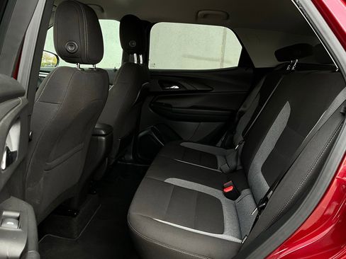 Used 2025 Chevrolet TrailBlazer LT image 11