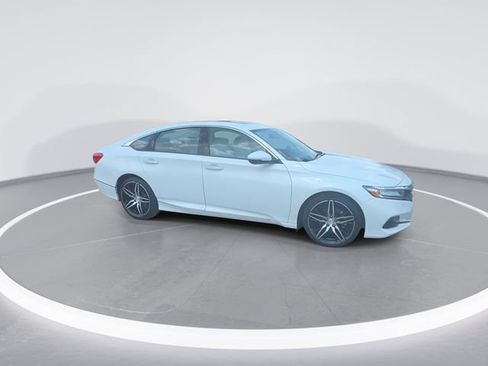 Used 2021 Honda Accord Touring image 9
