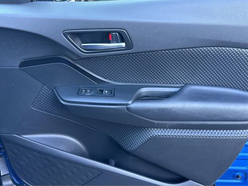 Used 2018 Toyota C-HR XLE image 22