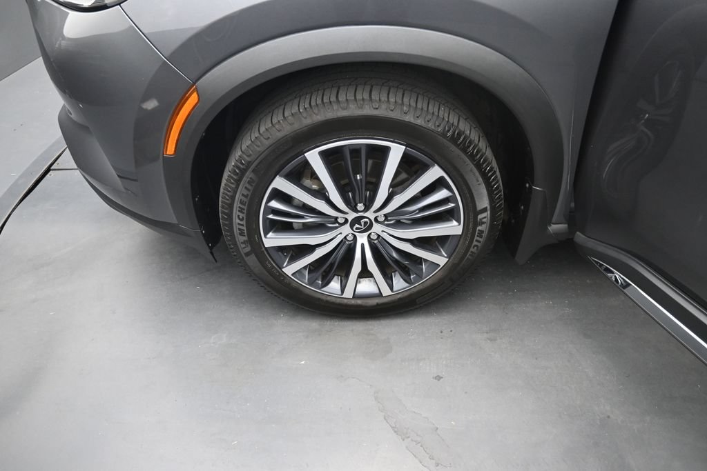 Used 2023 INFINITI QX60 Sensory w/ Vision Package AWD/4WD image 23