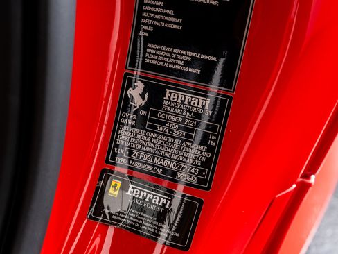 Used 2022 Ferrari F8 Tributo image 44