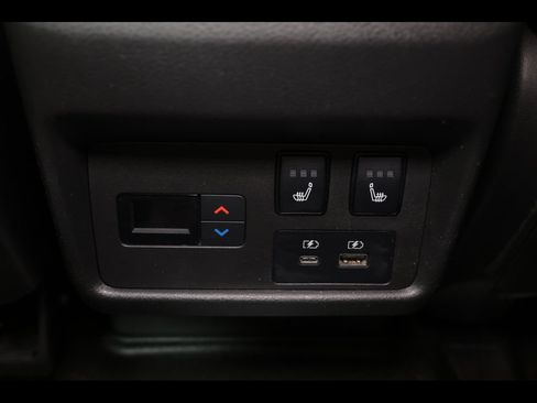 Used 2023 Nissan Rogue Platinum w/ Platinum Premium Package AWD/4WD image 19