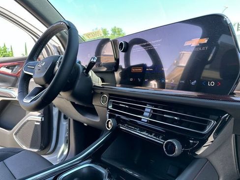 New 2026 Chevrolet Traverse Z71 w/ Enhanced Driving Package AWD/4WD image 31