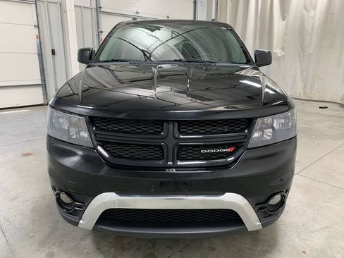 Used 2017 Dodge Journey Crossroad w/ Popular Equipment Group FWD image 29