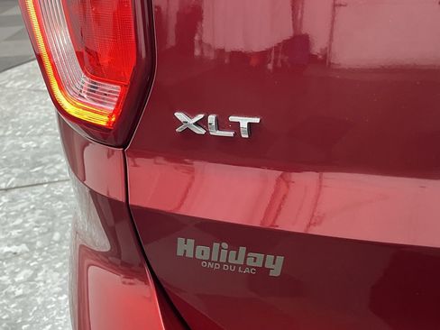 Used 2017 Ford Explorer XLT w/ Equipment Group 202A image 33