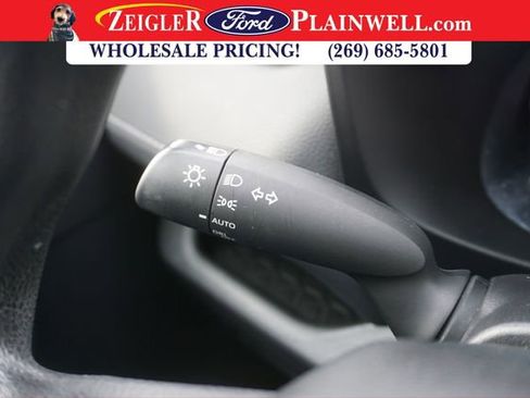 Used 2022 Toyota RAV4 XLE image 26