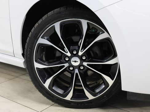 Used 2019 Chevrolet Cruze Premier w/ Sun And Sound Package FWD image 13