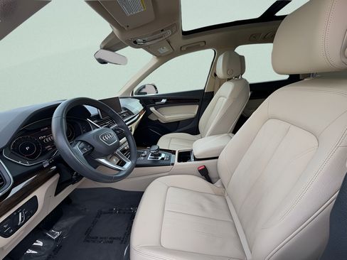 Used 2020 Audi Q5 2.0T Premium Plus AWD/4WD image 9