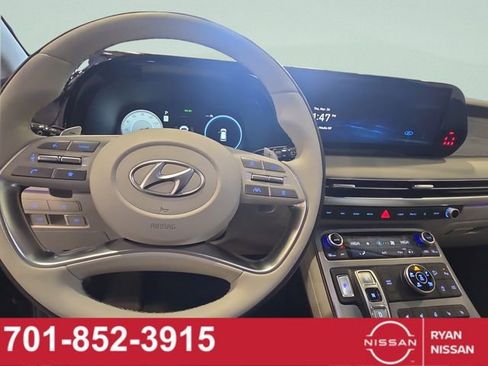 Used 2023 Hyundai Palisade Calligraphy image 26