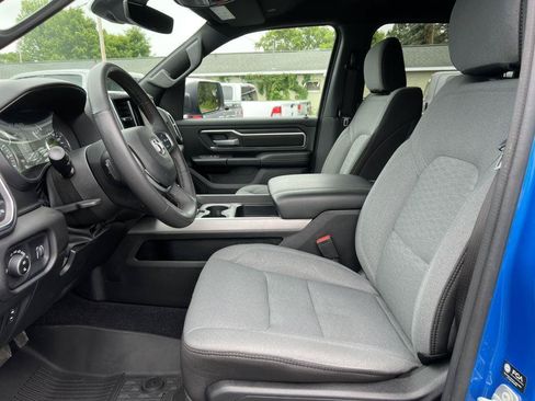 Used 2025 RAM 1500 Big Horn AWD/4WD image 4