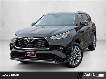 New 2026 Toyota Highlander Platinum