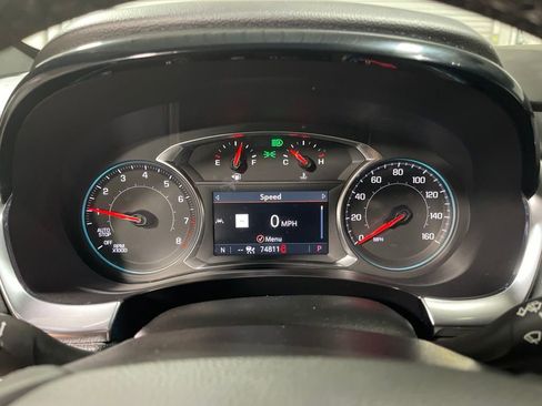 Used 2023 Chevrolet Traverse RS FWD image 14