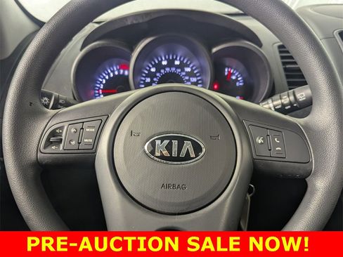 Used 2013 Kia Soul image 16