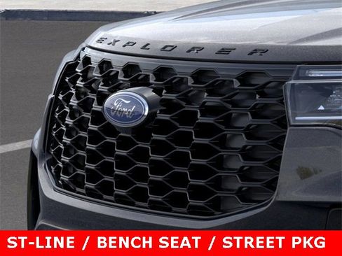 New 2025 Ford Explorer ST-Line w/ ST-Line Street Pack image 17