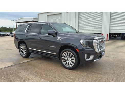 Used 2023 GMC Yukon Denali AWD/4WD image 2