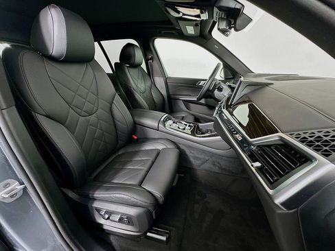 Used 2025 BMW X5 xDrive50e image 29