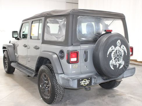 Used 2019 Jeep Wrangler Unlimited Sport AWD/4WD image 7