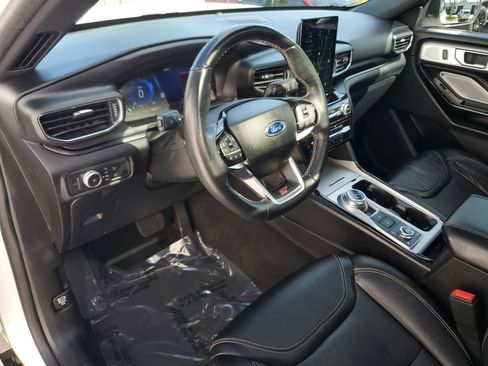Used 2022 Ford Explorer ST w/ Equipment Group 401A image 22