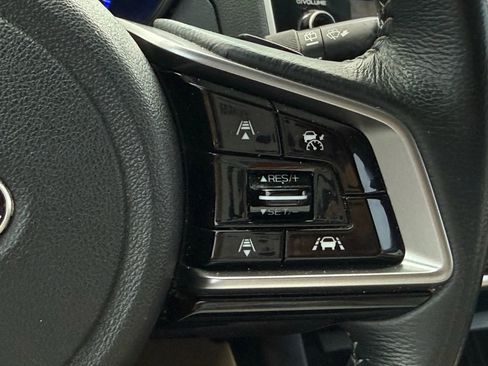 Used 2018 Subaru Outback 3.6R Limited image 11