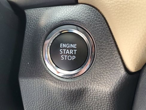 Used 2025 Toyota RAV4 XLE Premium image 37