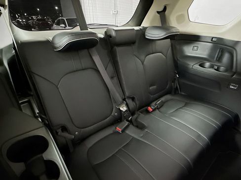 Used 2025 Honda Pilot Elite image 29