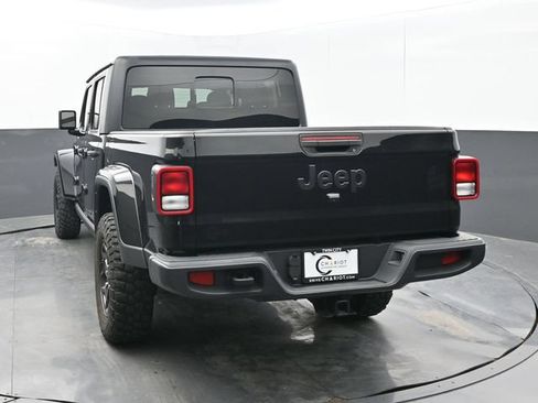 Used 2023 Jeep Gladiator Sport AWD/4WD image 4