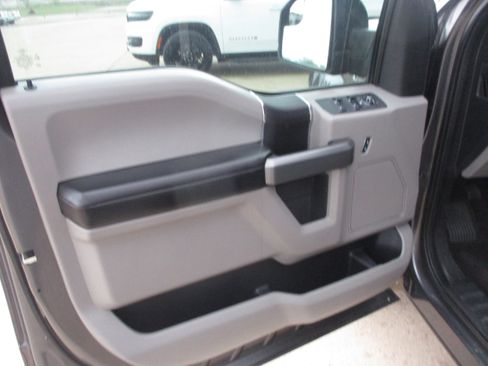 Used 2016 Ford F150 XLT w/ Equipment Group 301A Mid AWD/4WD image 6