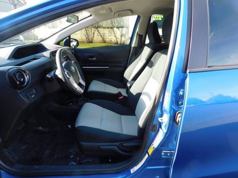 Used 2015 Toyota Prius C Three FWD image 6
