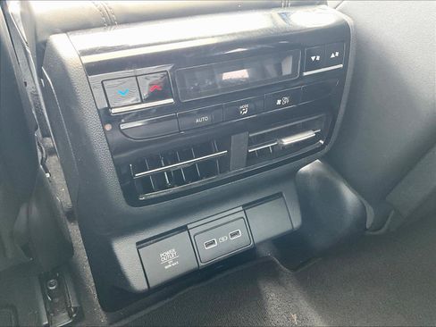 Certified 2023 Acura MDX w/ Technology Package AWD/4WD image 10