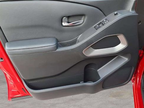 Certified 2023 Nissan Frontier SV w/ Technology Package image 9