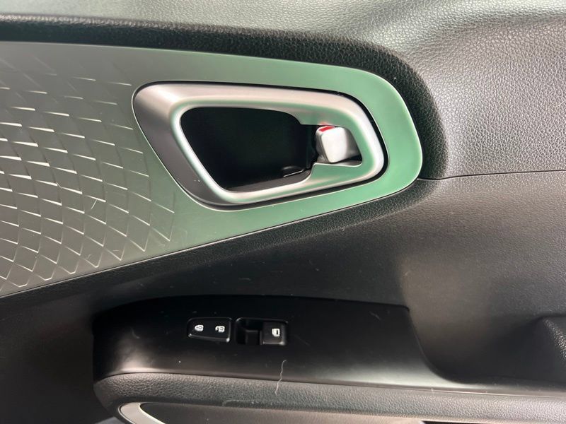 Used 2020 Kia Soul LX FWD image 14