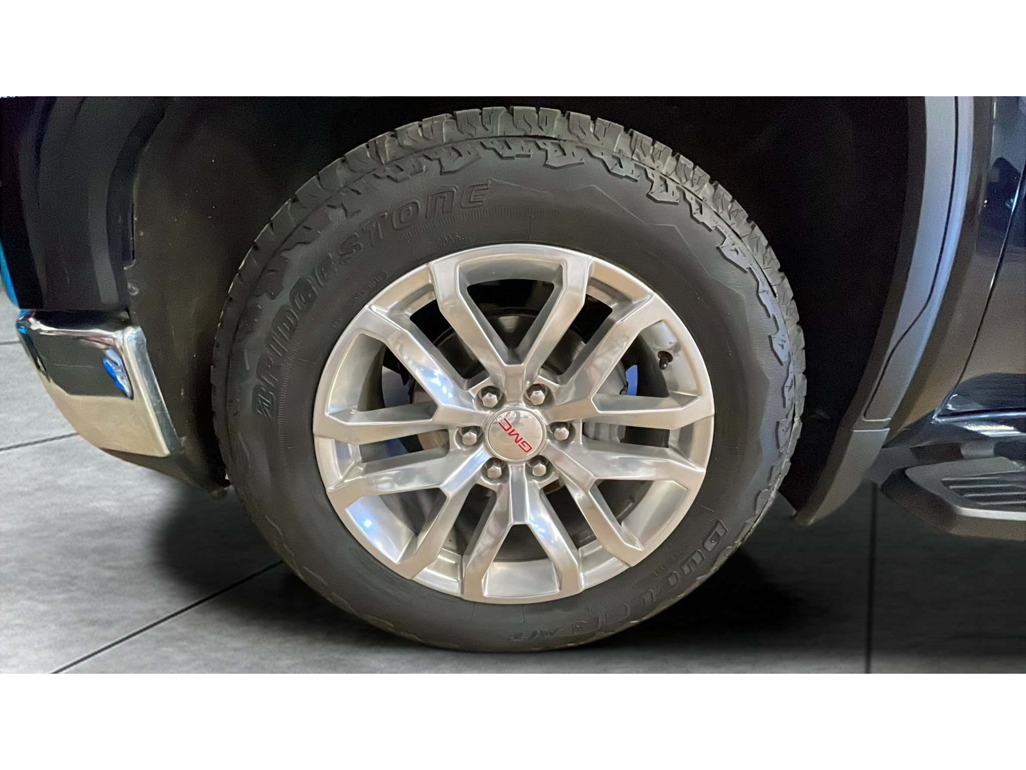 Used 2022 GMC Sierra 1500 SLT AWD/4WD image 18