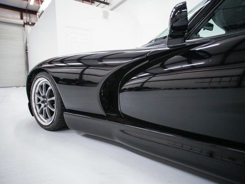 Used 2000 Dodge Viper GTS image 22