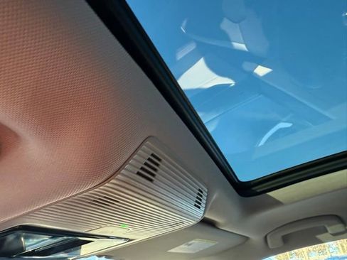 Certified 2025 Volkswagen Atlas Peak Edition SE image 30