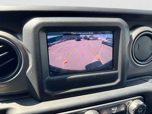 Used 2021 Jeep Wrangler Unlimited Sport AWD/4WD image 14